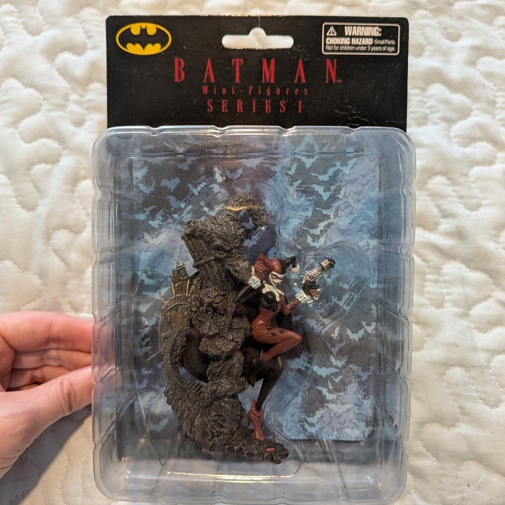 BatMan Series 1 Harley Quinn Figure